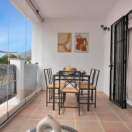 Apartamento Adosado Con Solarium Y Piscina En - Vistamar 16