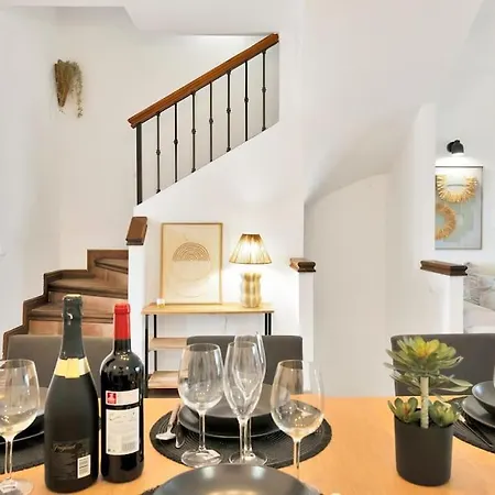 Adosado Con Solarium Y Piscina En - Vistamar 16 * Marbella