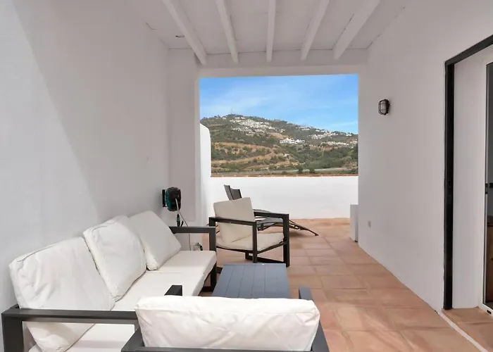 Adosado Con Solarium Y Piscina En - Vistamar 16