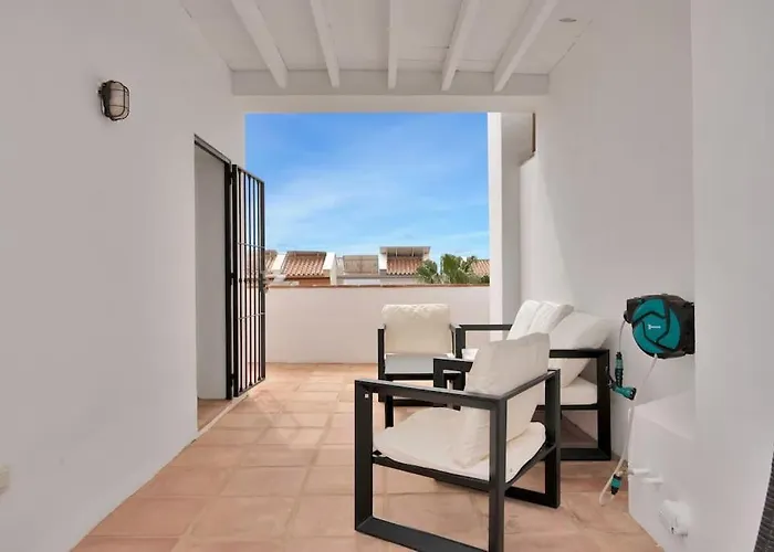 Adosado Con Solarium Y Piscina En - Vistamar 16 شقة ماربيا