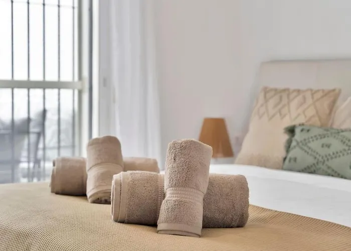 Adosado Con Solarium Y Piscina En - Vistamar 16