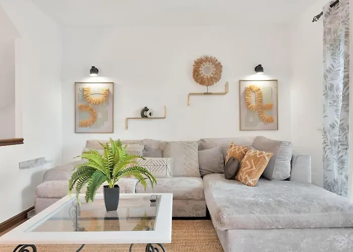 Adosado Con Solarium Y Piscina En - Vistamar 16 Marbella