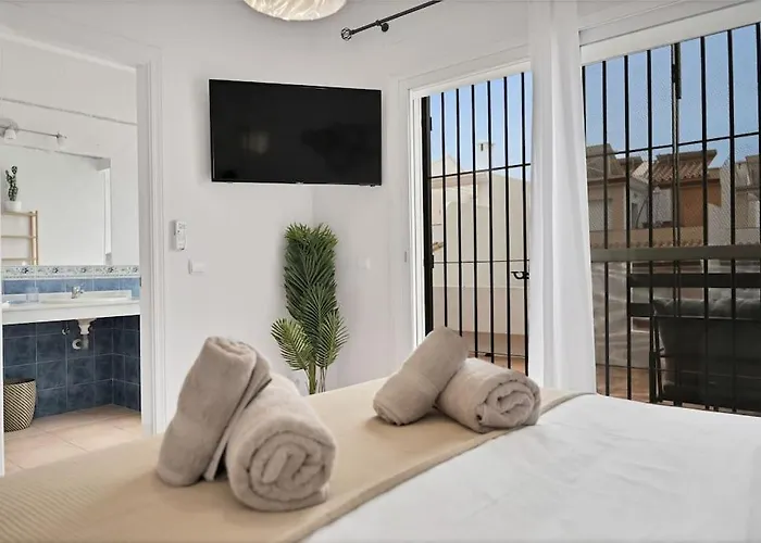 Adosado Con Solarium Y Piscina En - Vistamar 16 شقة