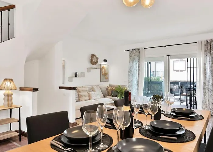 Adosado Con Solarium Y Piscina En - Vistamar 16 شقة