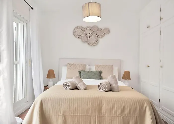 Adosado Con Solarium Y Piscina En - Vistamar 16 Marbella