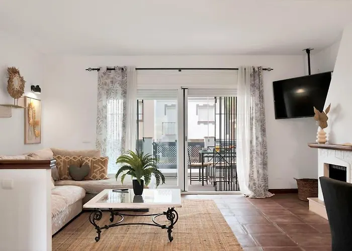 Apartament Adosado Con Solarium Y Piscina En - Vistamar 16 Marbella