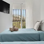 Adosado Con Solarium Y Piscina En - Vistamar 16 * Marbella