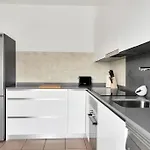 Adosado Con Solarium Y Piscina En - Vistamar 16 Apartment Marbella