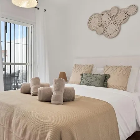 Adosado Con Solarium Y Piscina En - Vistamar 16 Appartement Marbellac